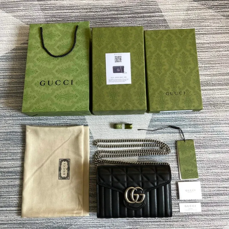 Gucci 474575 GG Marmont mini taška černá