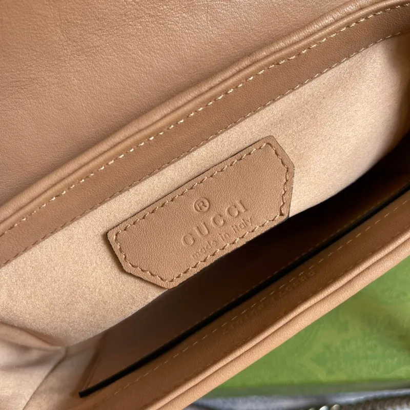 Gucci 583571 GG Marmont mini taška s horním uchopem Světle růžová