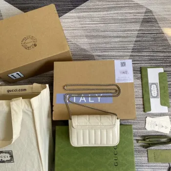 Gucci 476433 GG Marmont Super Mini Taška Bílá