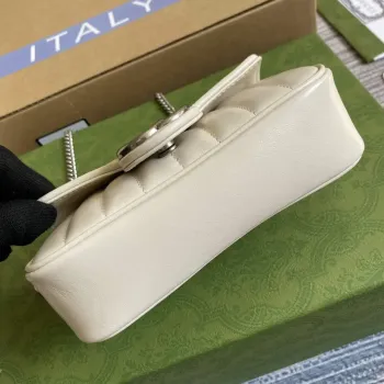 Gucci 476433 GG Marmont Super Mini Taška Bílá