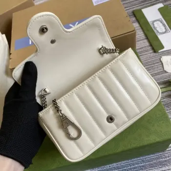 Gucci 476433 GG Marmont Super Mini Taška Bílá