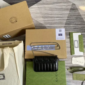 Gucci 476433 GG Marmont Super Mini Taška Černá