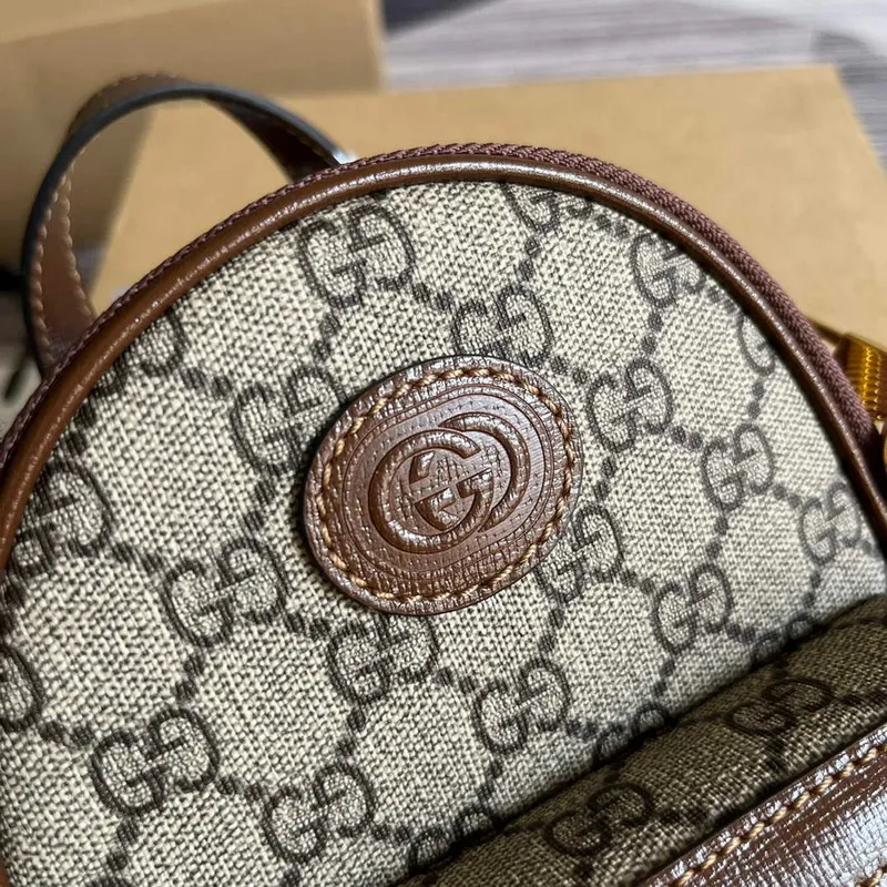 Gucci 725654 Multifunkční taška s propleteným G Hnědá