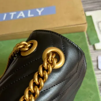 Gucci 739682 GG Marmont Matelassé mini taška černá