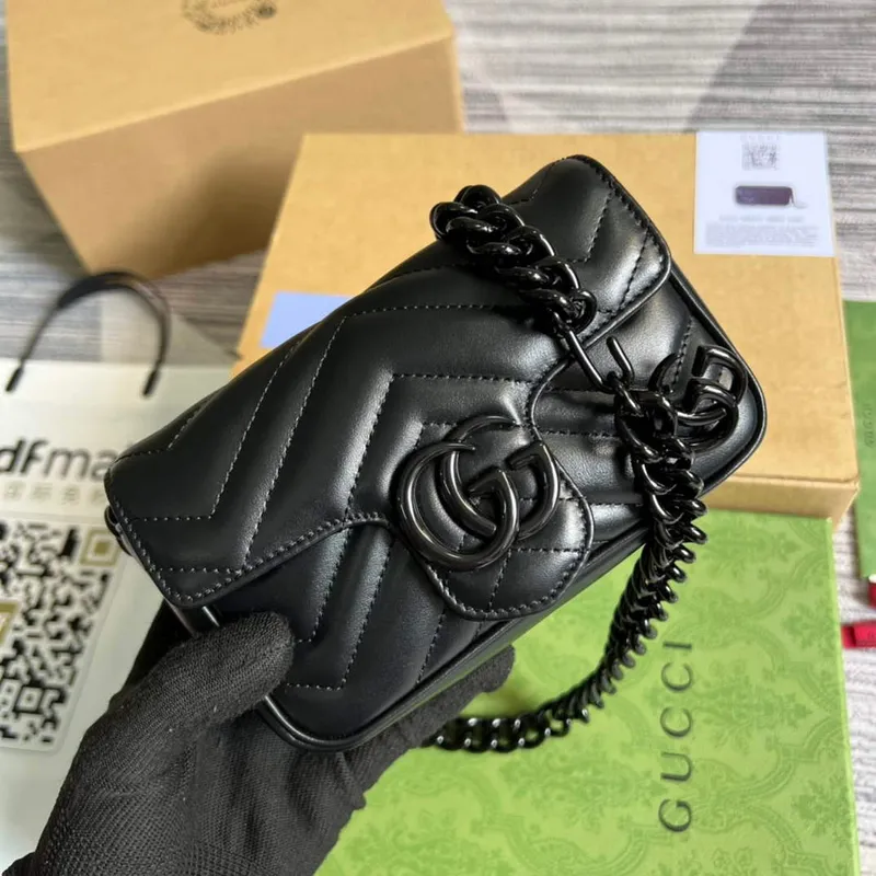 Gucci 699757 GG Marmont Pásková taška Černá