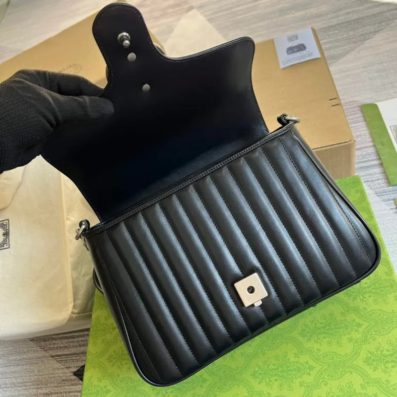 Gucci 498110 GG Marmont malá taška s horním uchopem černá