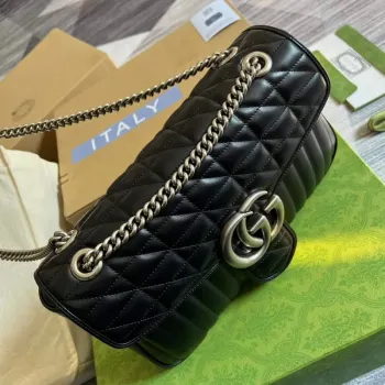 Gucci 443496 GG Marmont střední kabelka přes rameno Černá