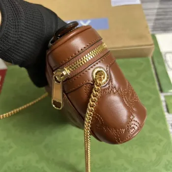 Gucci 723770 GG Matelassé Mini Taška s Horním Uchem Hnědá