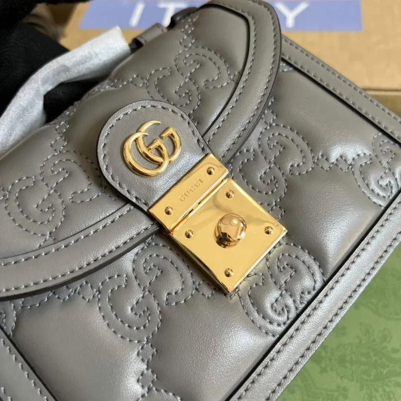 Gucci 724499 GG Matelassé Malá taška s horním uchopem Šedá