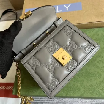 Gucci 724499 GG Matelassé Malá taška s horním uchopem Šedá