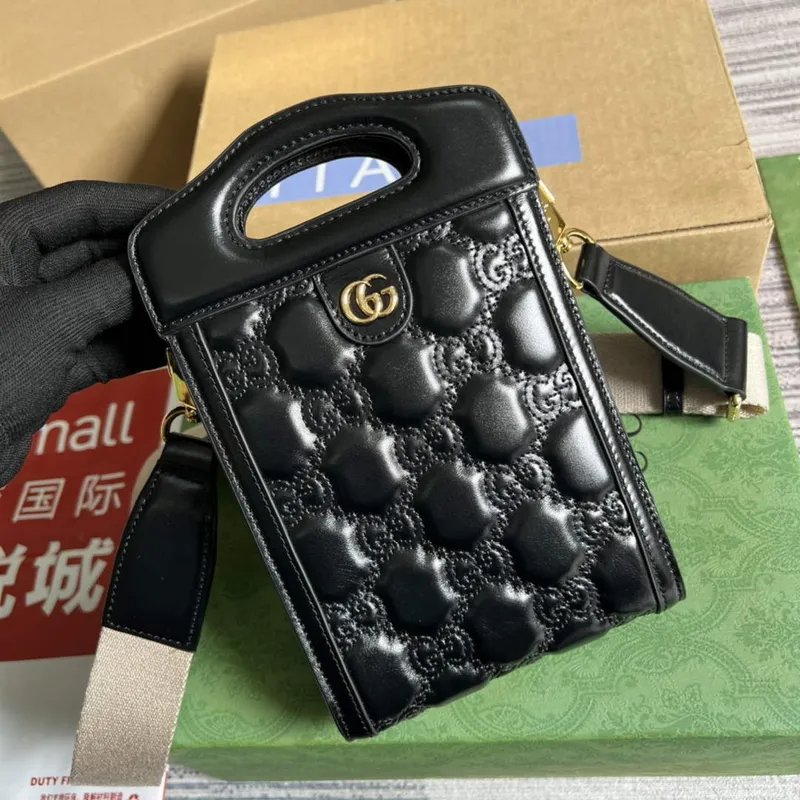 Gucci 723776 GG Matelassé Mini Taška s Horním Uchem Černá