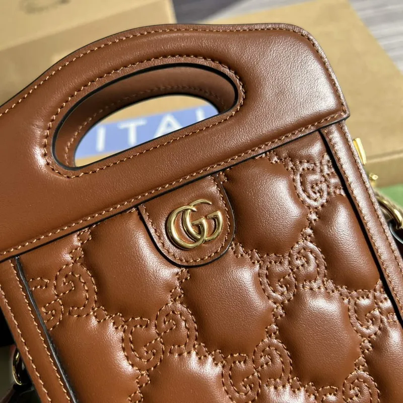 Gucci 723776 GG Matelassé Mini Taška s Horním Uchem Hnědá