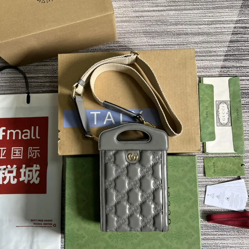 Gucci 723776 GG Matelassé Mini Taška s Horní Rukojetí Šedá