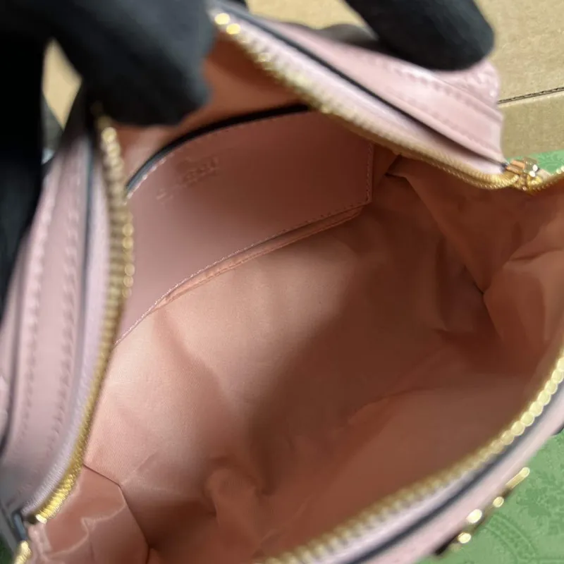 Gucci 726047 GG Matelassé kosmetická taška růžová