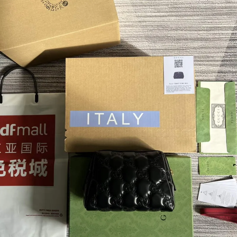 Gucci 726047 GG Matelassé kosmetická taška černá