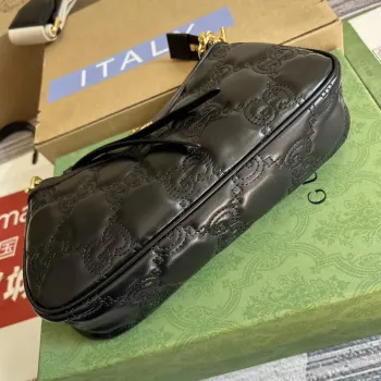 Gucci 735049 GG Matelassé Kabelka Černá