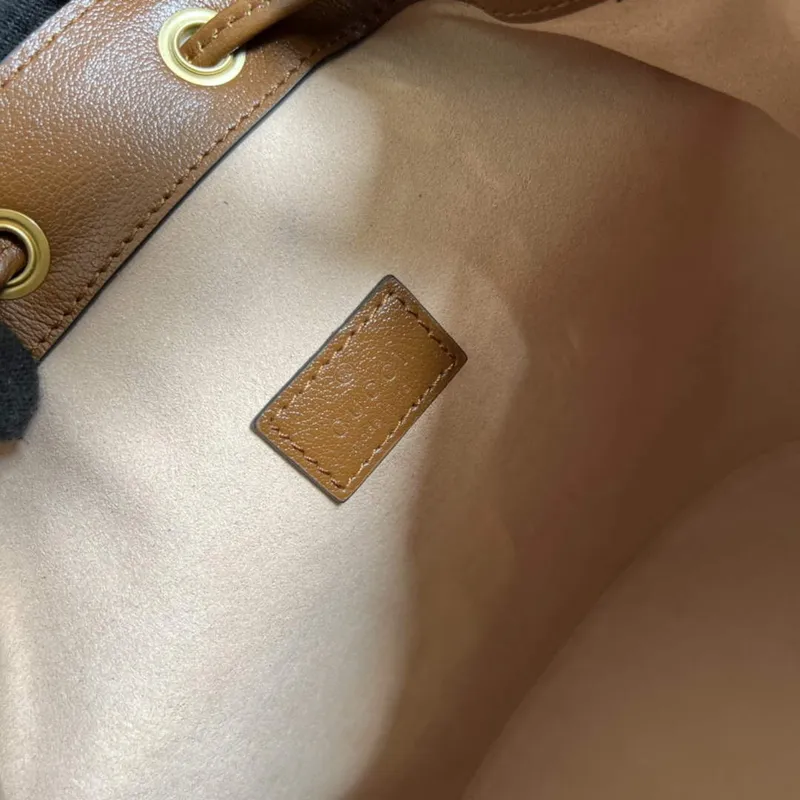 Gucci 724652 Diana Malá Kbelíková Taška Hnědá