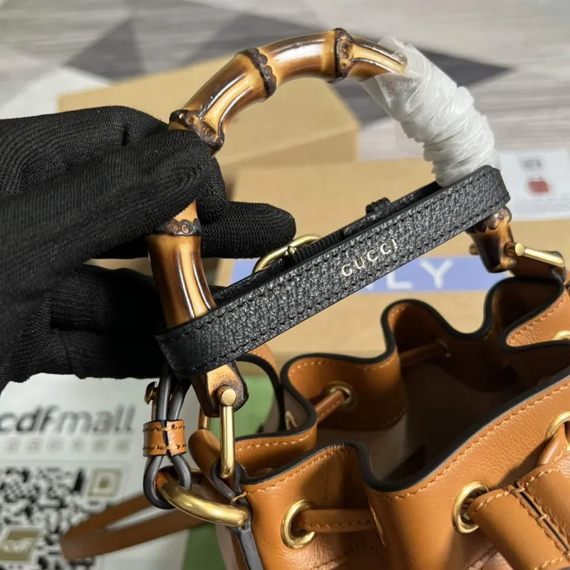 Gucci 724667 Diana Mini Bucket Bag Světle Hnědá