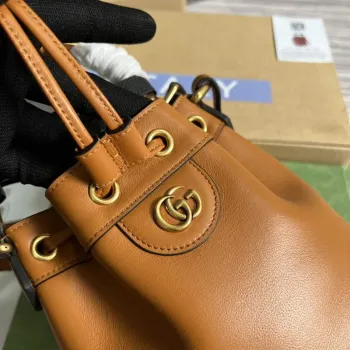 Gucci 724667 Diana Mini Bucket Bag Světle Hnědá