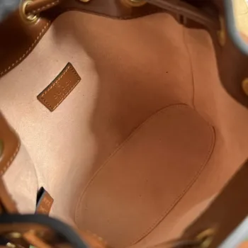 Gucci 724667 Diana Mini Bucket Bag Hnědá