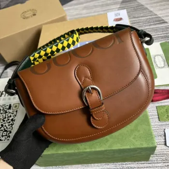 Gucci 679540 Kožená taška přes rameno s potiskem loga Hnědá