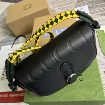 Gucci 679540 Kožená kabelka přes rameno s potiskem loga Černá