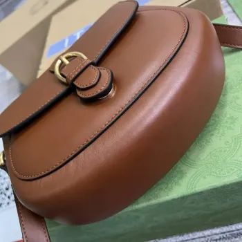 Gucci 675923 embosovaná kožená ramenní taška UD0FT Hnědá