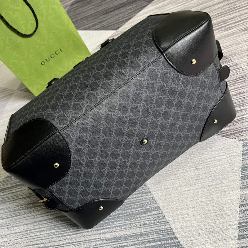 Gucci 696015 Velká cestovní taška s propleteným G Černá