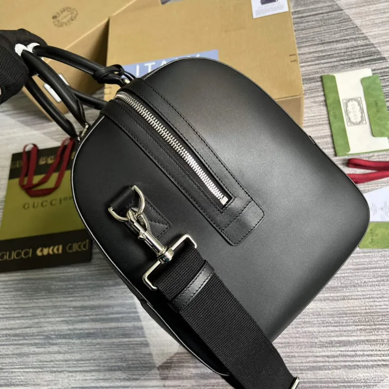 Gucci 406380 GG Embossed Duffle Bag Černá