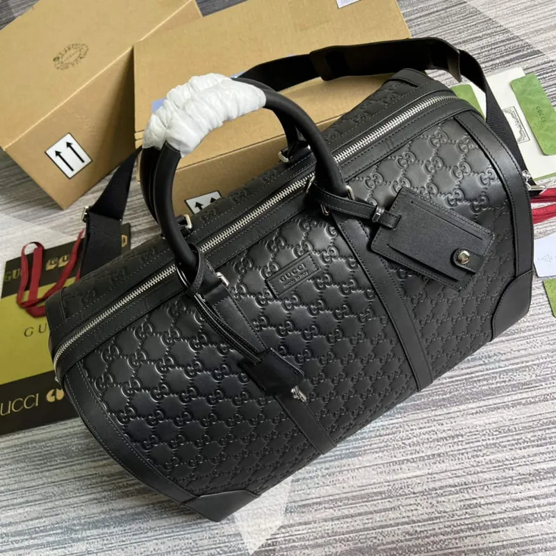 Gucci 406380 GG Embossed Duffle Bag Černá