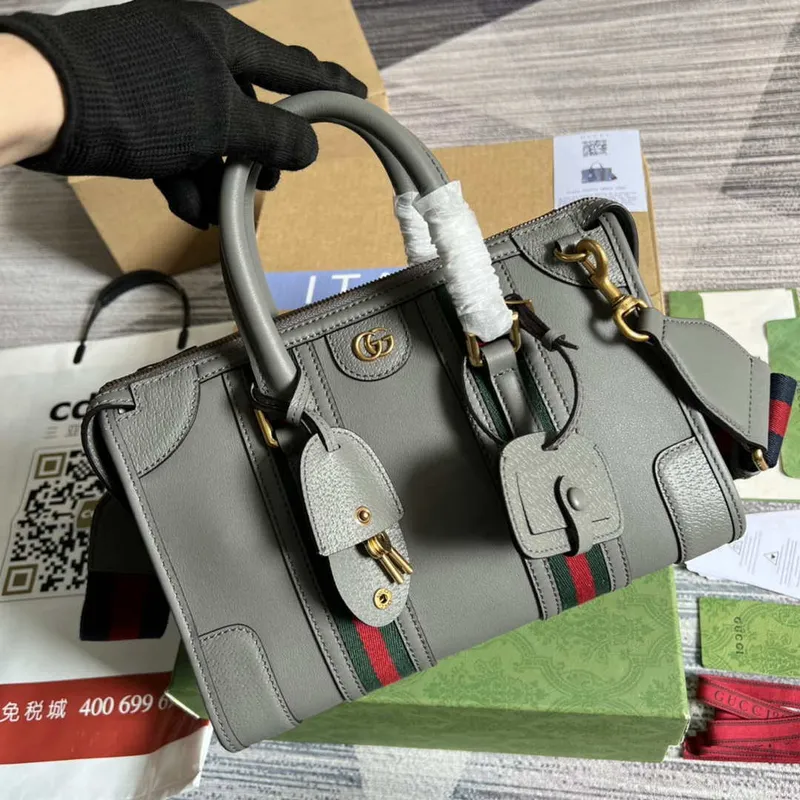 Gucci 715772 Malá kabelka s horním madlem a dvojitým G Šedá