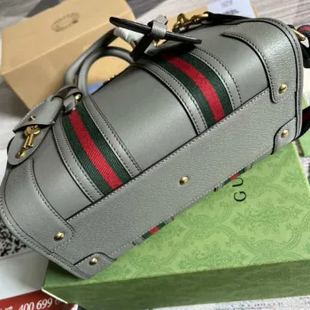 Gucci 715772 Malá kabelka s horním madlem a dvojitým G Šedá