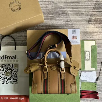 Gucci 715771 Mini taška s dvojitým uchem v barvě tan