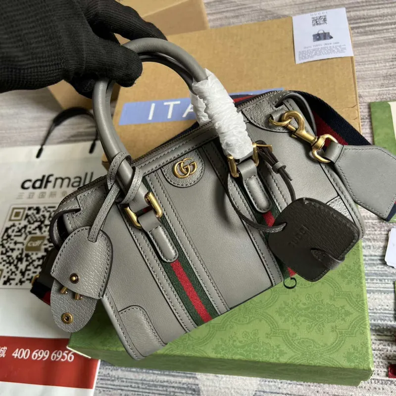 Gucci 715771 Mini taška s horním madlem s Double G Šedá