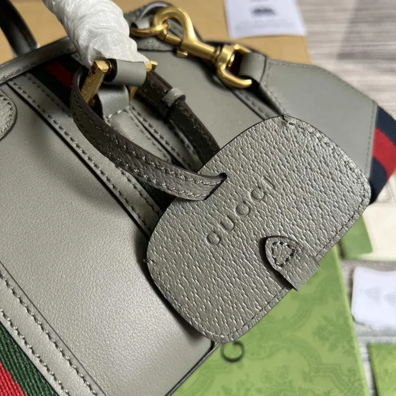 Gucci 715771 Mini taška s horním madlem s Double G Šedá