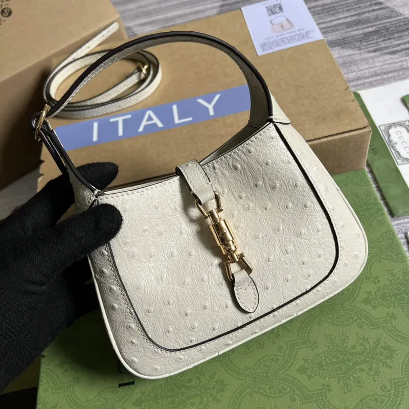 Gucci 637091 Jackie 1961 Mini Kapsička z pštrosí kůže, béžová