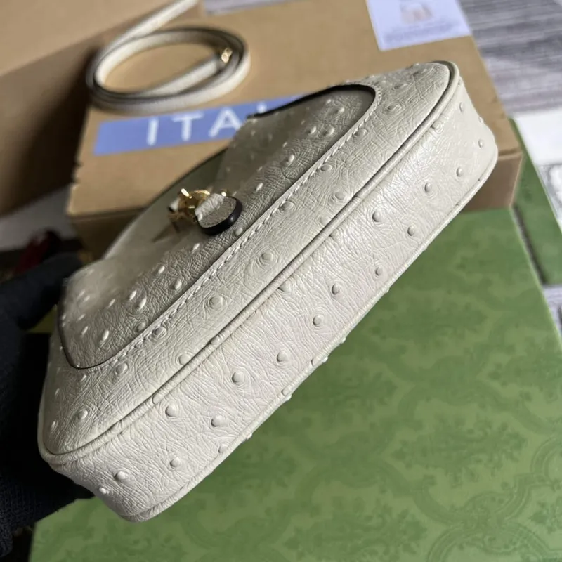 Gucci 637091 Jackie 1961 Mini Kapsička z pštrosí kůže, béžová