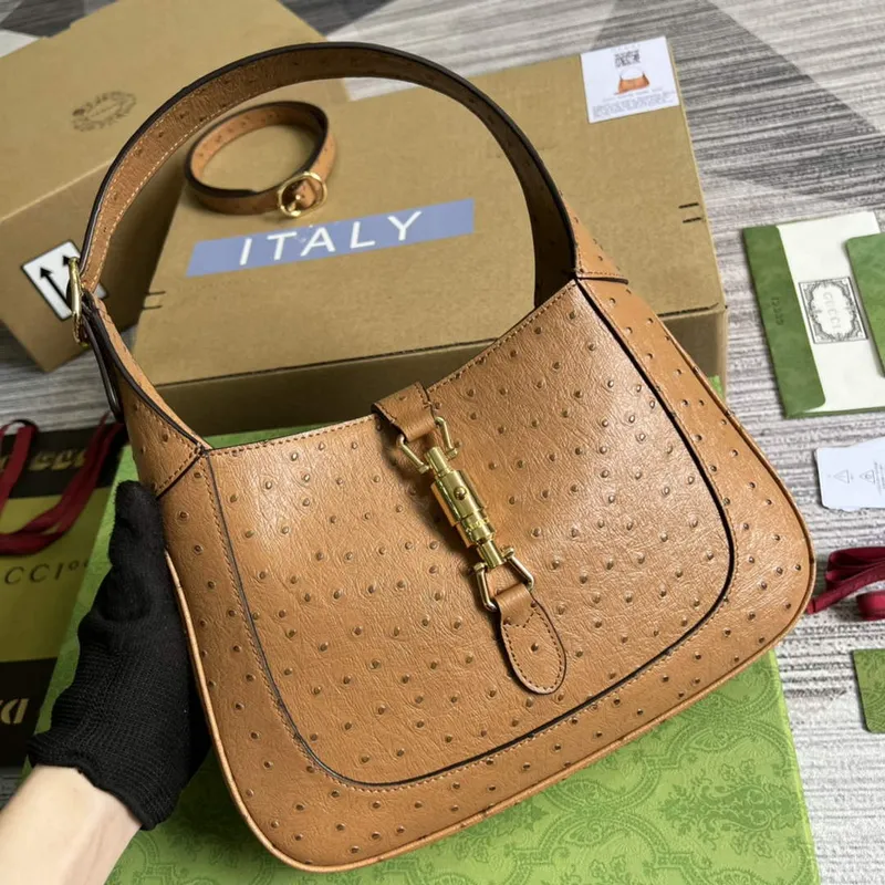 Gucci 636709 Jackie 1961 Malá taška z pštrosí kůže Hnědá