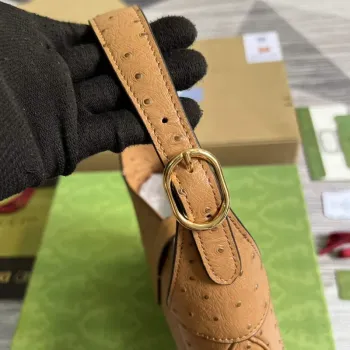 Gucci 636709 Jackie 1961 Malá taška z pštrosí kůže Hnědá