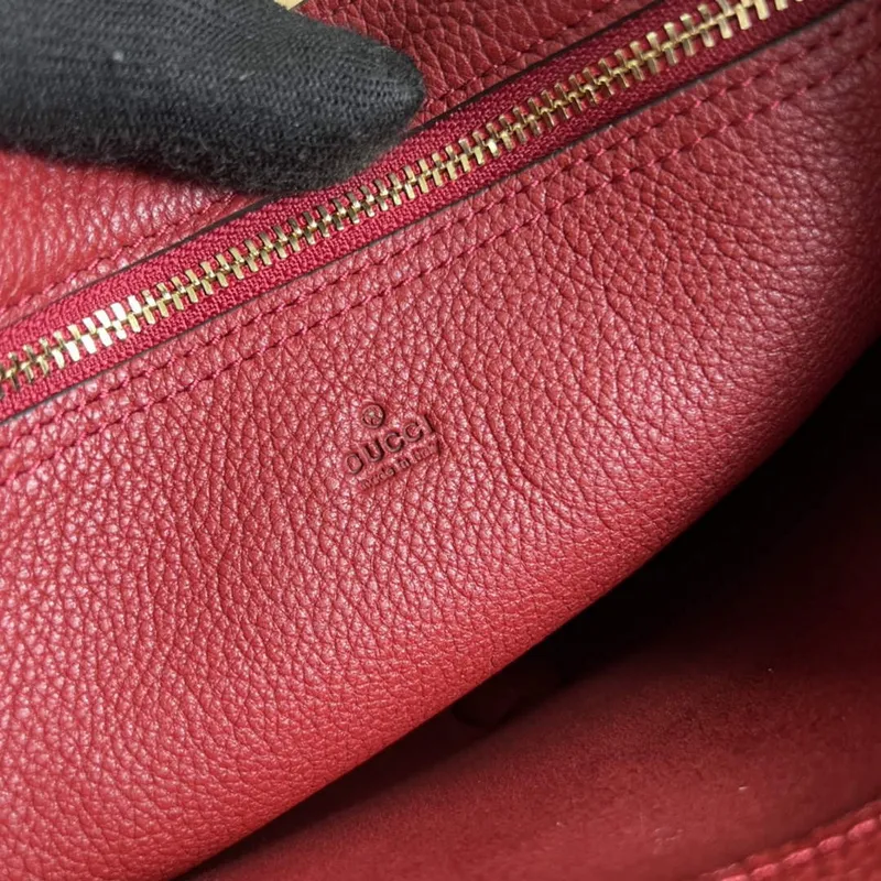 Gucci 636709 Jackie 1961 Malá taška z přírodní kůže červená