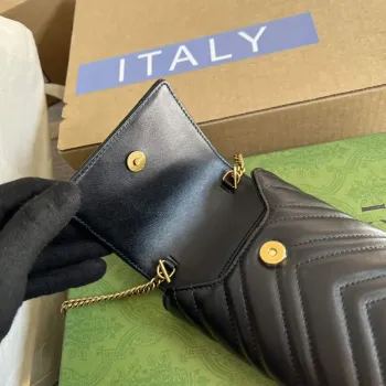 Gucci 672251 GG Marmont matelassé Mini IPhone taška černá