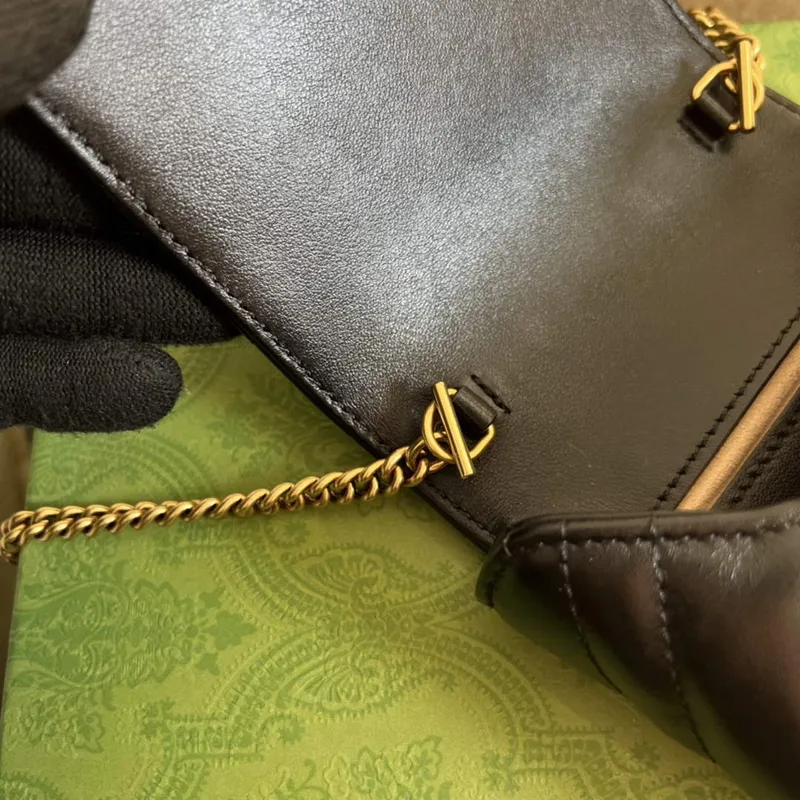 Gucci 672251 GG Marmont matelassé Mini IPhone taška černá