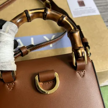 Gucci 702106 Mini kabelka z bambusu Hnědá