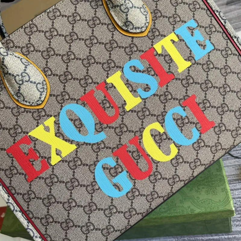 Gucci 680956 Exquisite Gucci Malá Taška přes Rameno Béžová