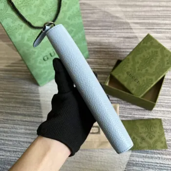 Gucci 456117 GG Marmont kožená peněženka na zip světle modrá