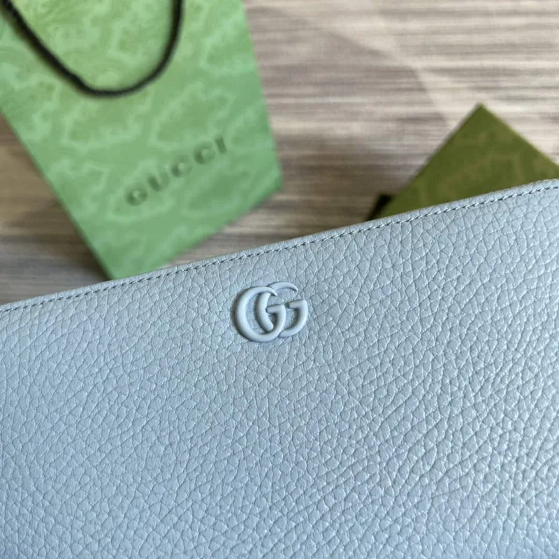 Gucci 456117 GG Marmont kožená peněženka na zip světle modrá