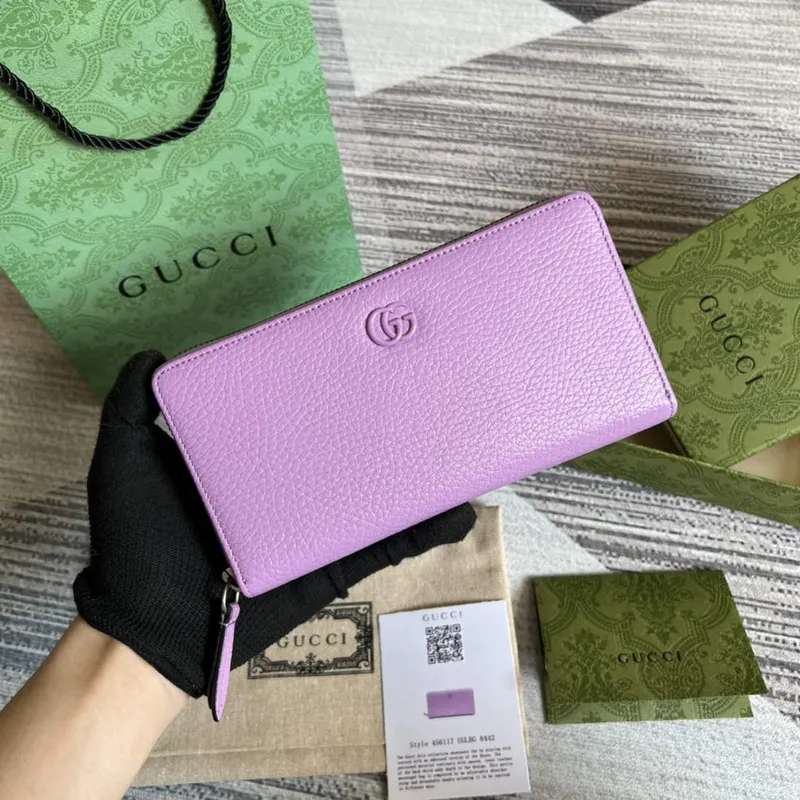 Gucci 456117 GG Marmont Kožená peněženka na zip světle fialová