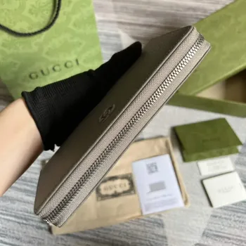 Gucci 456117 GG Marmont Kožená peněženka na zip tmavě šedá