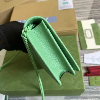 Gucci 497985 GG Marmont Kožená Mini Řetízková Taška Zelená