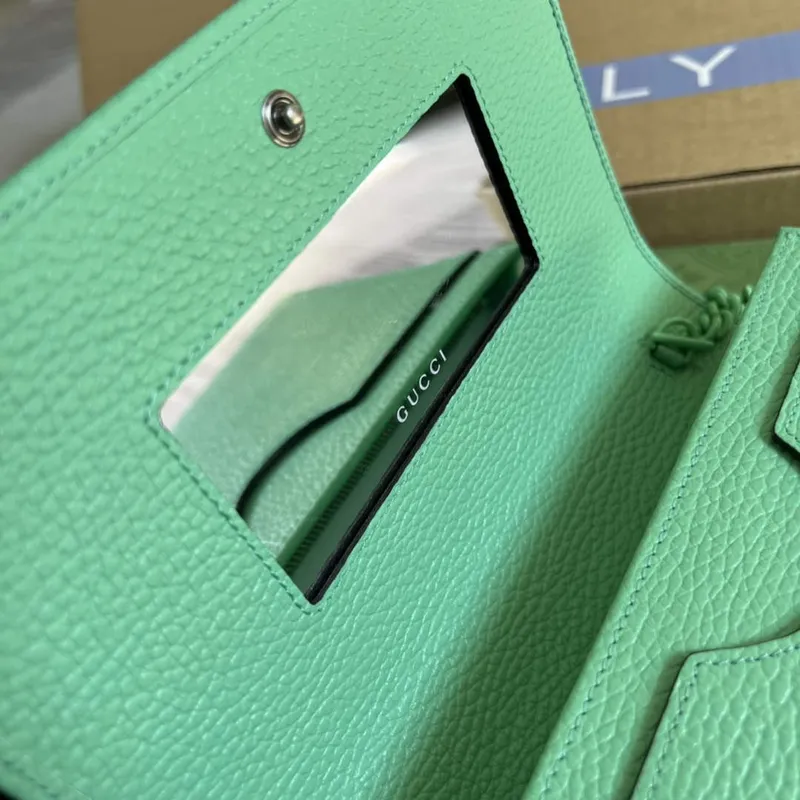 Gucci 497985 GG Marmont Kožená Mini Řetízková Taška Zelená